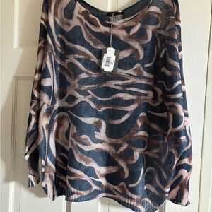 Stylish Women's Crew Neck Sweater - Pink and Black